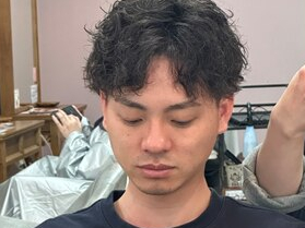 毎日のセットを楽にできるメンズパーマ