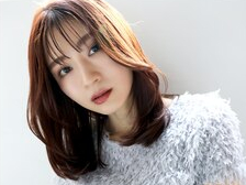 レイヤーカットで動きと軽さをプラス