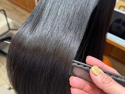 水素カラーでツヤとうるおい実感